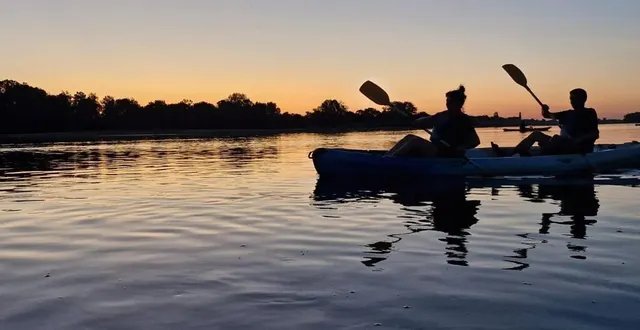 photo  le club de kayak des ponts-de-cé propose le 2 août prochain une sortie en loire dès 4 heures du matin.  &copy;  co 
