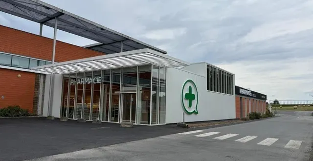 photo  l’officine d’écommoy fait partie des 50 plus grosses pharmacies de france.  &copy;  le maine libre 