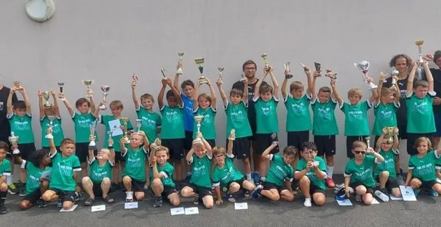 photo  le stage s’est conclu par un tournoi où chaque enfant a reçu une tenue complète.  &copy;  club fcssm 