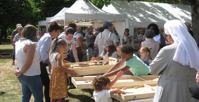 photo  les jeux de plein air prêtés par la ludothèque la flèche ont eu du succès.  &copy;  ouest-france 