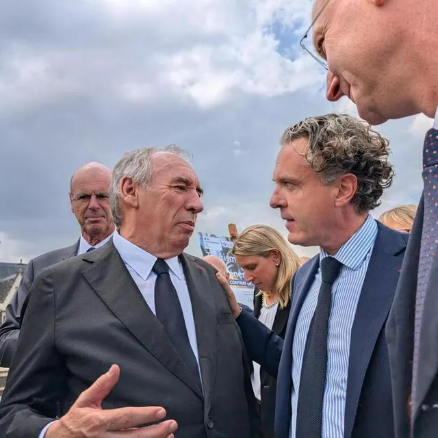 photo françois bayrou avec christophe béchu.  ©  ouest-france