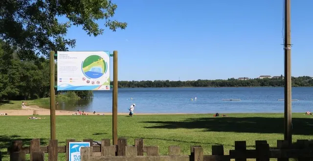 photo  la zone de baignade du lac de maine à angers. photo d’illustration.  &copy;  archives ouest-france 