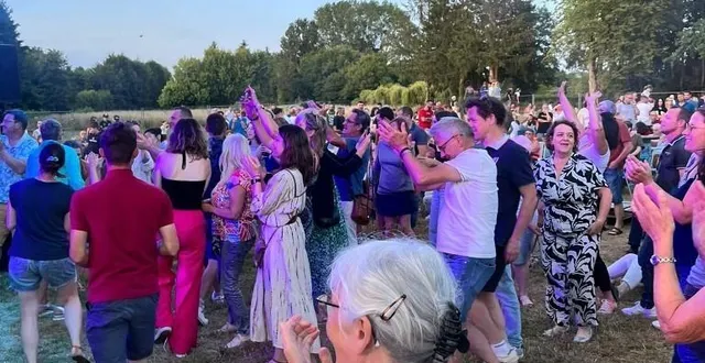 photo  un public toujours plus nombreux a rythmé les soirées du festival la bonn’zik, avant sa dernière édition ce vendredi au parc du château.   &copy;  le maine libre 