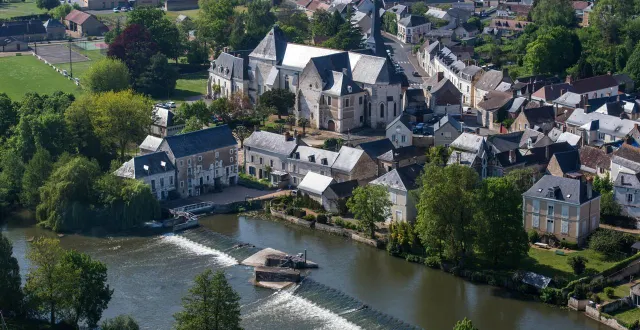 photo  le moulin hydraulique de rotrou à vaas, vu du ciel. en place dans la commune depuis le xvie siècle.  &copy;  archives ouest-france 