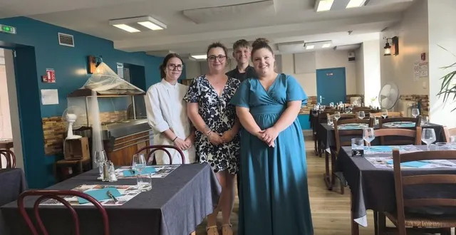 photo  alexia vaudelle, à droite, et son équipe.   &copy;  le maine libre 