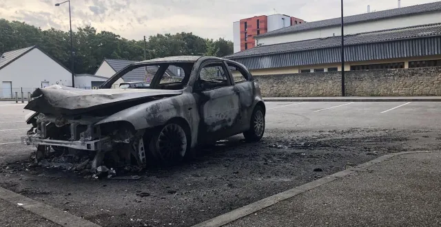 photo  les incendies se sont déclarés vers 4 h du matin.  &copy;  archive ouest france 
