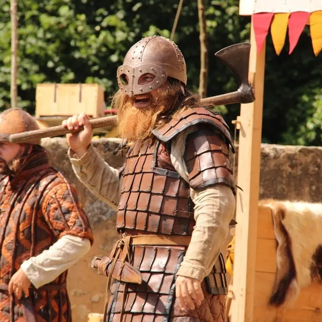 photo la bataille de stamford bridge est narrée par la compagnie nessamelda avec beaucoup d’humour.  ©  le maine libre