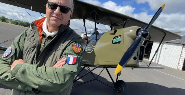 photo  gérard nicastro cumule une trentaine d’heures de vol sur le biplan stampe, aux ailes du maine, aéroclub basé sur l’aéroport le mans-arnage (sarthe).  &copy;  ouest-france 