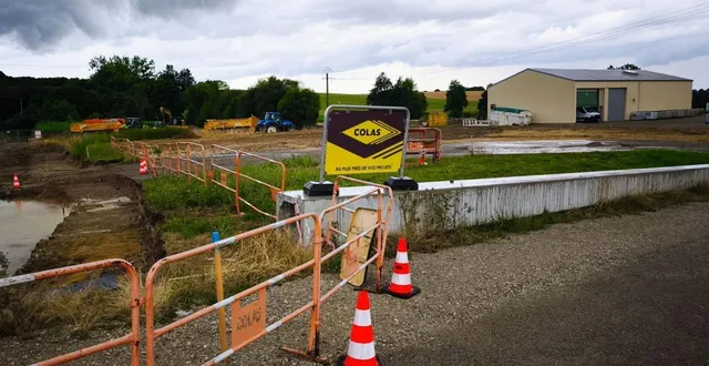 photo  la zone d’activité les prés sous malpeau, en chantier, accolée à l’entreprise papillon.  &copy;  ouest-france 