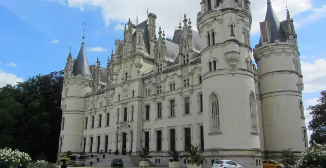 photo  le château de challain-la-potherie (maine-et-loire), surnommé 