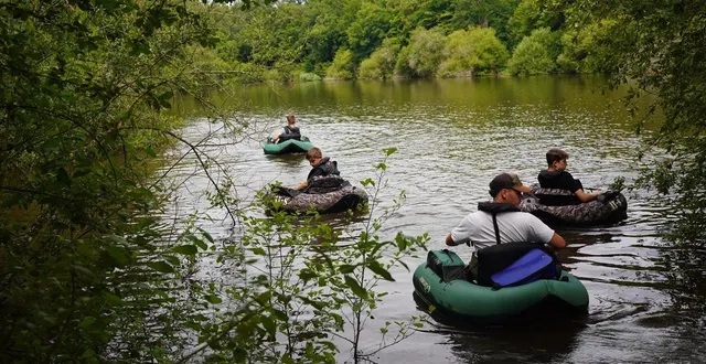 photo  cet été, en anjou, des initiations au float-tube sont proposées à brissac-loire-aubance.  &copy;  archives martin hernot/ouest-france 
