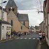 photo  moment rare à chazé-sur-argos, lundi après-midi : le tour de france femmes a traversé le village, où les spectateurs attendent le passage des coureuses. 