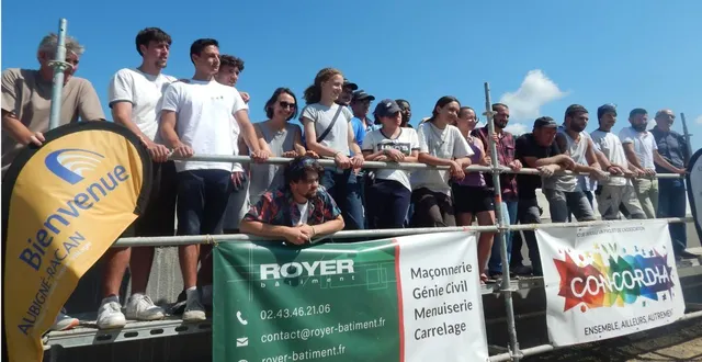 photo  le chantier a été réceptionné lundi matin en présence des jeunes gens et de différentes personnalités.  &copy;  le maine libre 