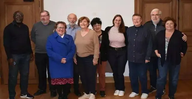 photo  les bénévoles s’apprêtent à organiser cette belle fête médiévale.  &copy;  le maine libre 