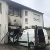 photo  un utilitaire est parti en fumée, ruelle des taillis, à alençon, dans la soirée du 30 juillet 2025. quatre autres véhicules ont été incendiés en l’espace de deux heures. 