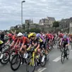 photo  une femme de 53 ans en voiture a percuté un gendarme lors du tour de france femmes. 