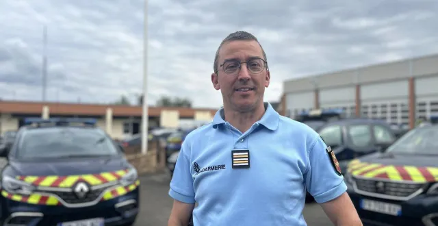 photo  le lieutenant-colonel stéphane cousin remplace le colonel roland marzin, parti en corse.  &copy;  ouest-france 