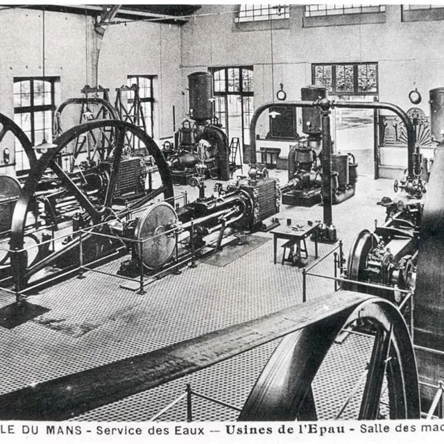 photo salle des machines à vapeur dans l’ancienne usine hydroélectrique au mans dans les années 30.  ©  archives de la ville du mans