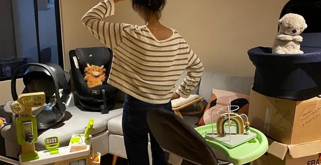 photo  maman de la petite emna, chérine s’est vite retrouvée ensevelie sous les achats inutiles.  &copy;  ouest-france 