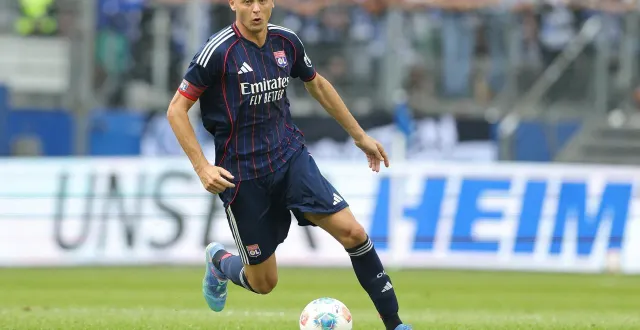 photo nemanja matic en match de préparation avec l’ol contre hambourg, le 26 juillet 2025. © jürgen fromme / alliance via afp