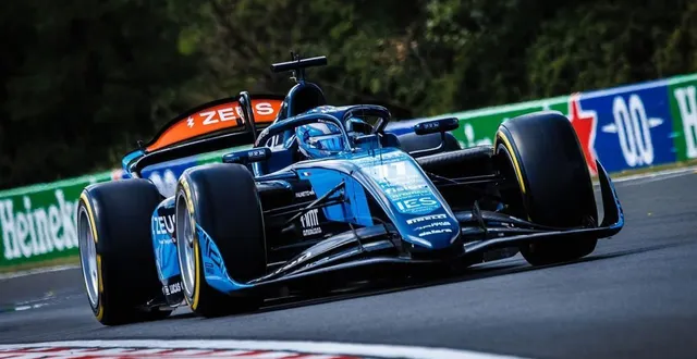 photo  grâce à sa 3e place en hongrie, l’américain jak crawford (dams) remonte à la 3e place du classement des pilotes de formule 2.  &copy;  dams. 