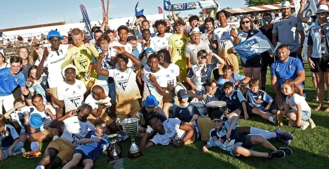 photo  le festival carisport (ici, les vainqueurs 2024) se déroule à cholet.  &copy;  photo etienne lizambard 