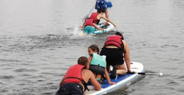 photo  deux séances de paddle sont au menu cette semaine.  &copy;  archives le maine libre. 