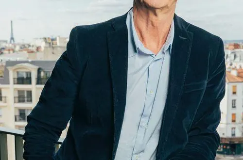 photo  luc arrondel a écrit une trilogie titrée « l’argent du football », décryptant le financement des clubs en europe, aux états-unis et dans le football féminin.  &copy;  margaux rodrigues 