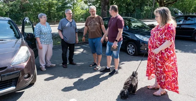 photo  pneus crevés et feux de poubelles : de nombreux habitants se sont réveillés sous le choc, ce dimanche, rue gustave-courbet, au mans.  &copy;  le maine libre - xavier sarrat 