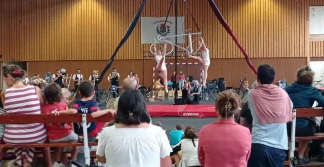 photo  un spectacle étonnant et drôle autour du vélo.  &copy;  ouest-france 