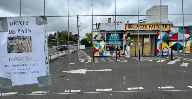 photo  angers, boulevard birgé, le 1er août 2025. la boulangerie vertu est fermé pour au moins 18 ans de travaux.  &copy;  co 