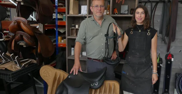photo  roxane a réalisé sa bride avec des conseils avisés de jean-sébastien vallée.  &copy;  ouest-france 