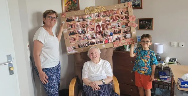 photo  odette (au centre) a fêté son centième anniversaire en février 2025. une longévité qui rend fière sa famille.  &copy;  ouest-france 