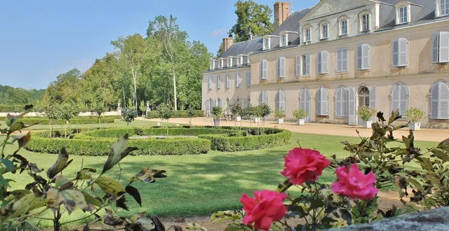 photo  le parc du château de moulinvieux à asnières-sur-vègre (sarthe).  &copy;  ouest-france 