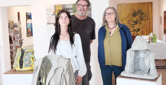 photo  amandine granger, jean yves kervevan, et nathalie roux, présente leurs dernières créations à la galerie guy montis  &copy;  ouest-france 