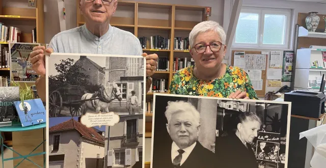 photo  michel et catherine slesak, respectivement président de l’union et responsable de la bibliothèque rendent hommage à émile coubard dans le cadre de la manifestation sur la libération du 8 au 10 août à saint-jean-de-la-motte, dans le sud de la sarthe.  &copy;  ouest-france. 