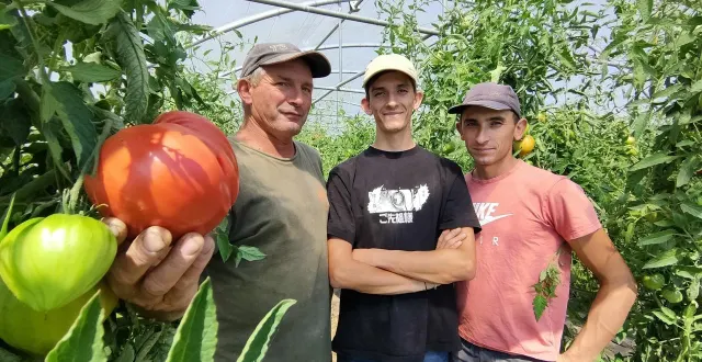 photo  la famille deniau est en activité depuis 1992. selon le père patrick, les vols n’ont jamais été aussi nombreux qu’aujourd’hui.  &copy;  ouest-france 