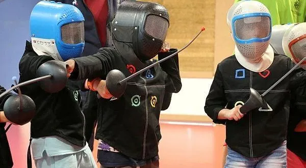 photo  l'escrime est l'une des disciplines que les alençonnais peuvent découvrir dans le cadre du dispositif choisis ton sport.  &copy;  archives ouest-france 