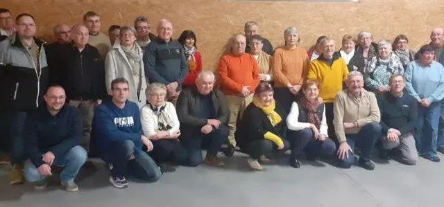 photo  l’équipe du comité des fêtes, à l’initiative de la soirée fouées.  &copy;  le maine libre 