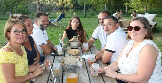 photo  des habitués de la bamboche apprécient le site et ses animations.  &copy;  le maine libre 