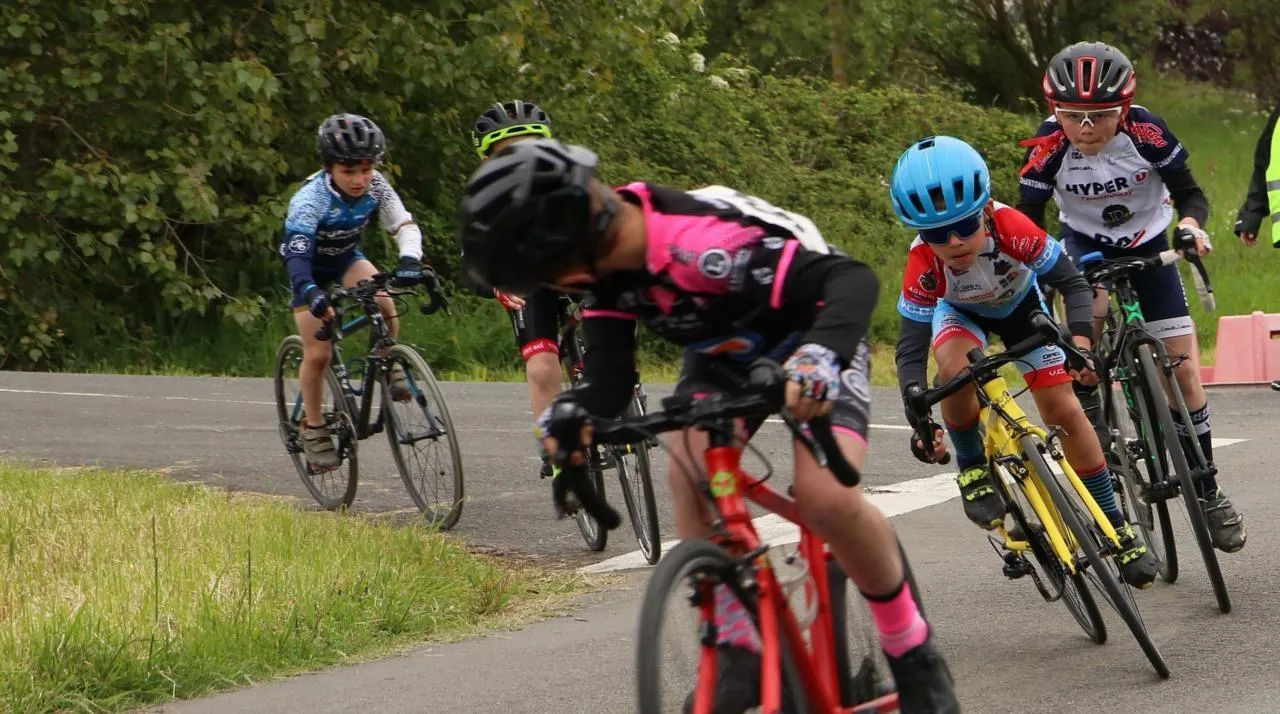 Mika lafuente por. A sus 21 años, suma en Instagram más de