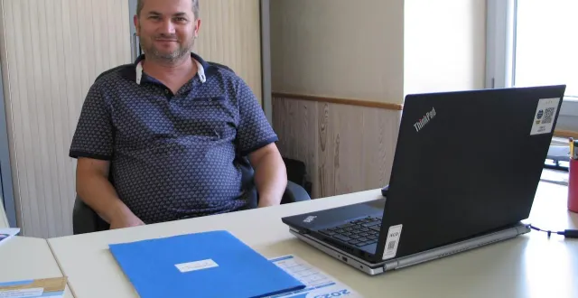 photo  mickaël fouchard a la volonté de poursuivre le bien vivre dans sa commune.  &copy;  le maine libre 