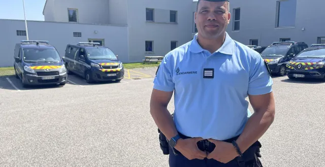 photo  le capitaine benoit dogué a pris le commandement de la compagnie de gendarmerie de mortagne-au-perche le 1er août 2025.  &copy;  ouest-france 