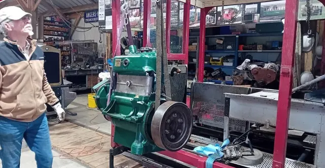 photo  un long travail de remontage a été réalisé avec professionnalisme par les bénévoles de l’association des amis du petit anjou.  &copy;  ouest-france 