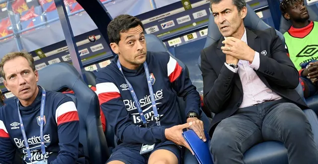 photo  alors entraîneur adjoint de rui almeida (à droite), à caen, lors de la saison 2019-2020, gabriel santos (au centre) retrouve le stade malherbe, cette fois-ci à la tête du sc aubagne air-bel.  &copy;  ouest france 