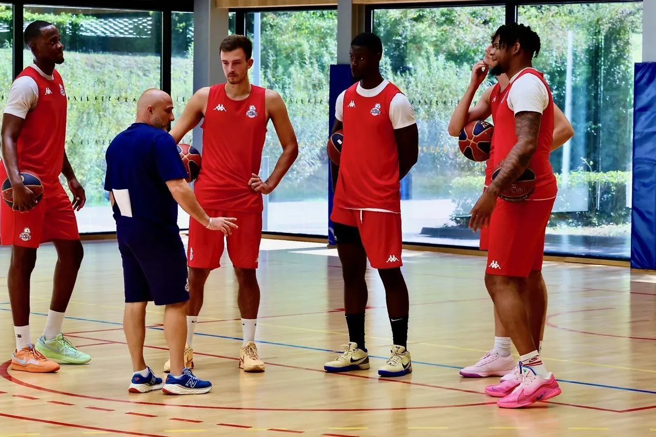 Mikaela lafuente butt Brand: Krissy King the LabelEvent: