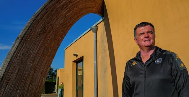 photo  david drouin, nouveau président des js coulaines football.  &copy;  le maine libre - denis lambert 