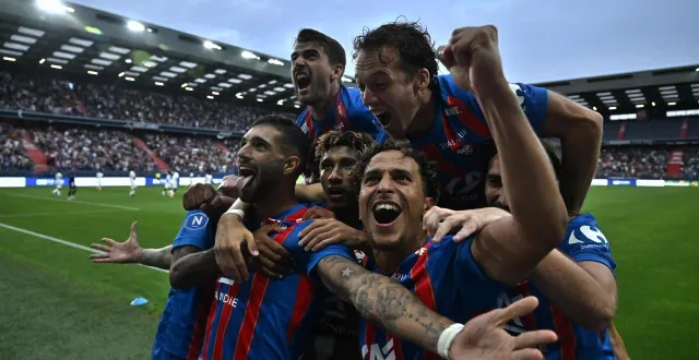 photo  le sm caen a eu le sourire toute la soirée face à aubagne, en remportant un premier succès 3-0 en national.  &copy;  martin roche / ouest-france 