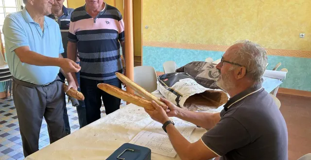 photo  les habitants pourront trouver du pain au village.  &copy;  le maine libre 