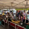 photo  le marché d’Écommoy toujours très prisé. 
